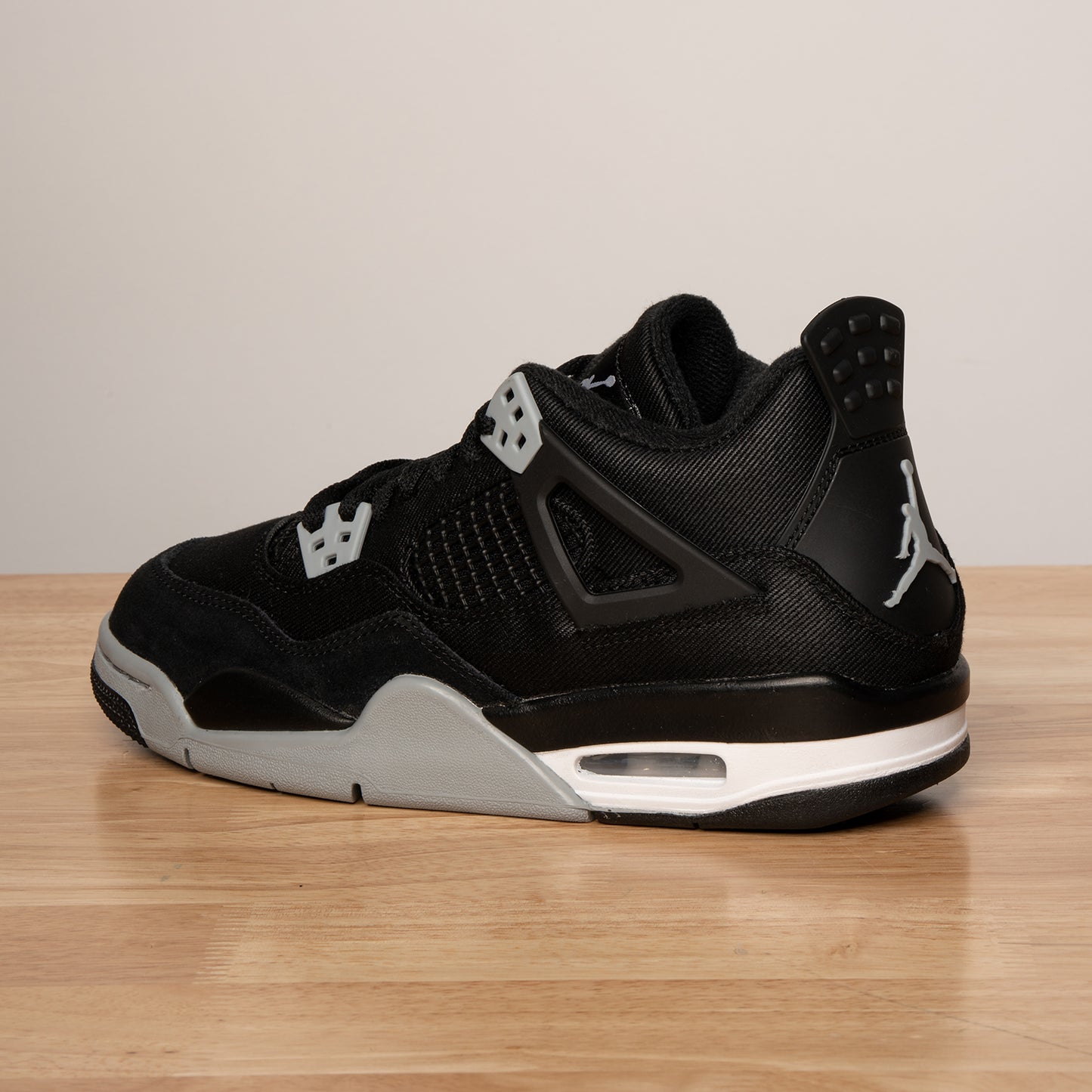 AIR JORDAN 4 RETRO SE GS 'BLACK CANVAS'