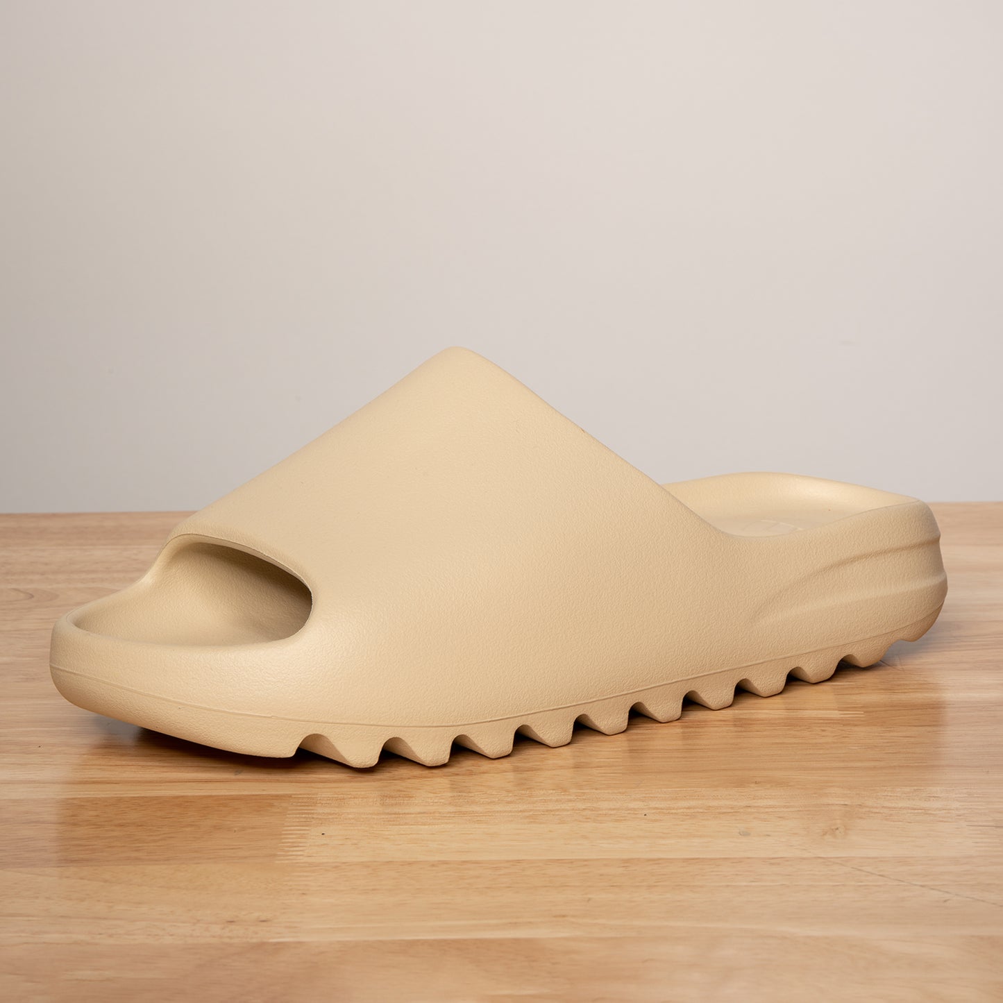 YEEZY SLIDES 'BONE' 2022