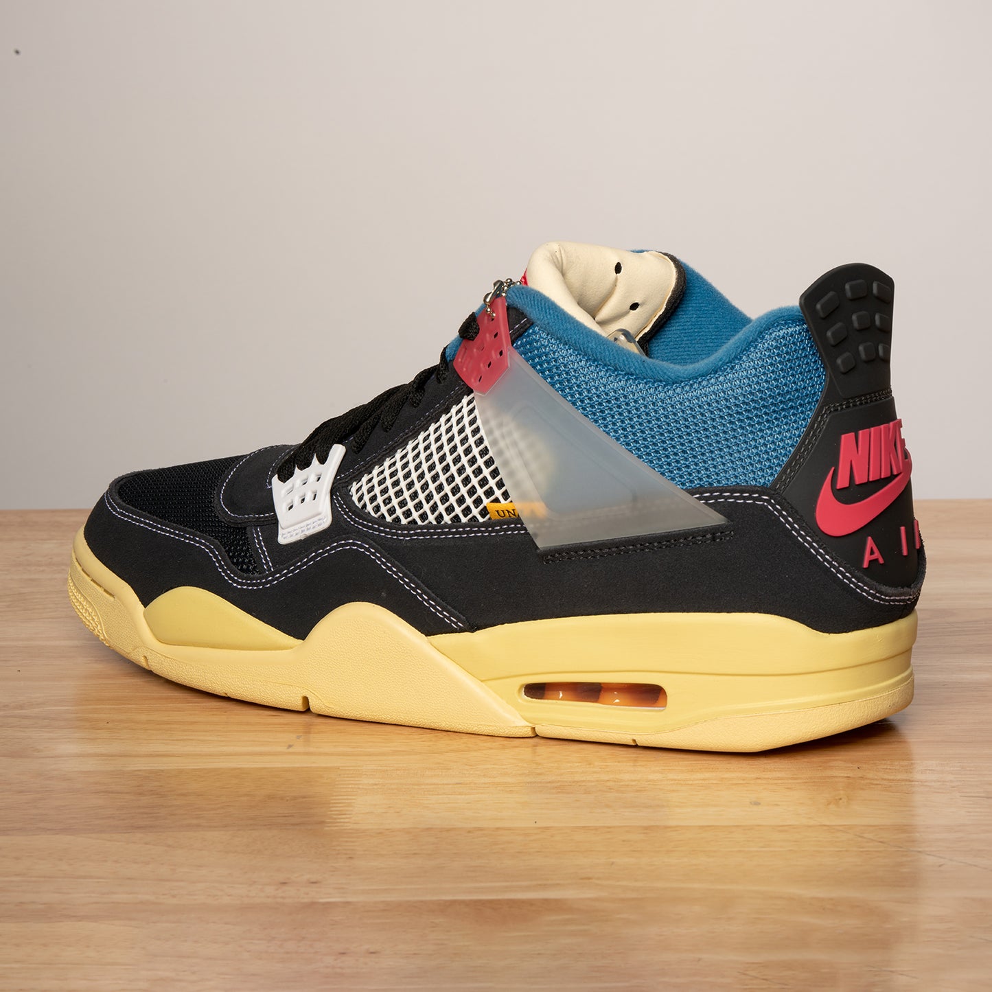 UNION LA X AIR JORDAN 4 RETRO 'OFF NOIR