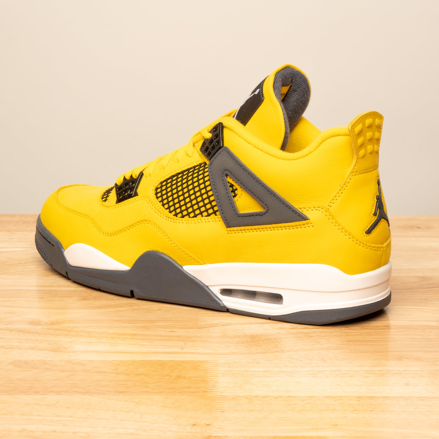 AIR JORDAN 4 RETRO 'LIGHTNING' 2021