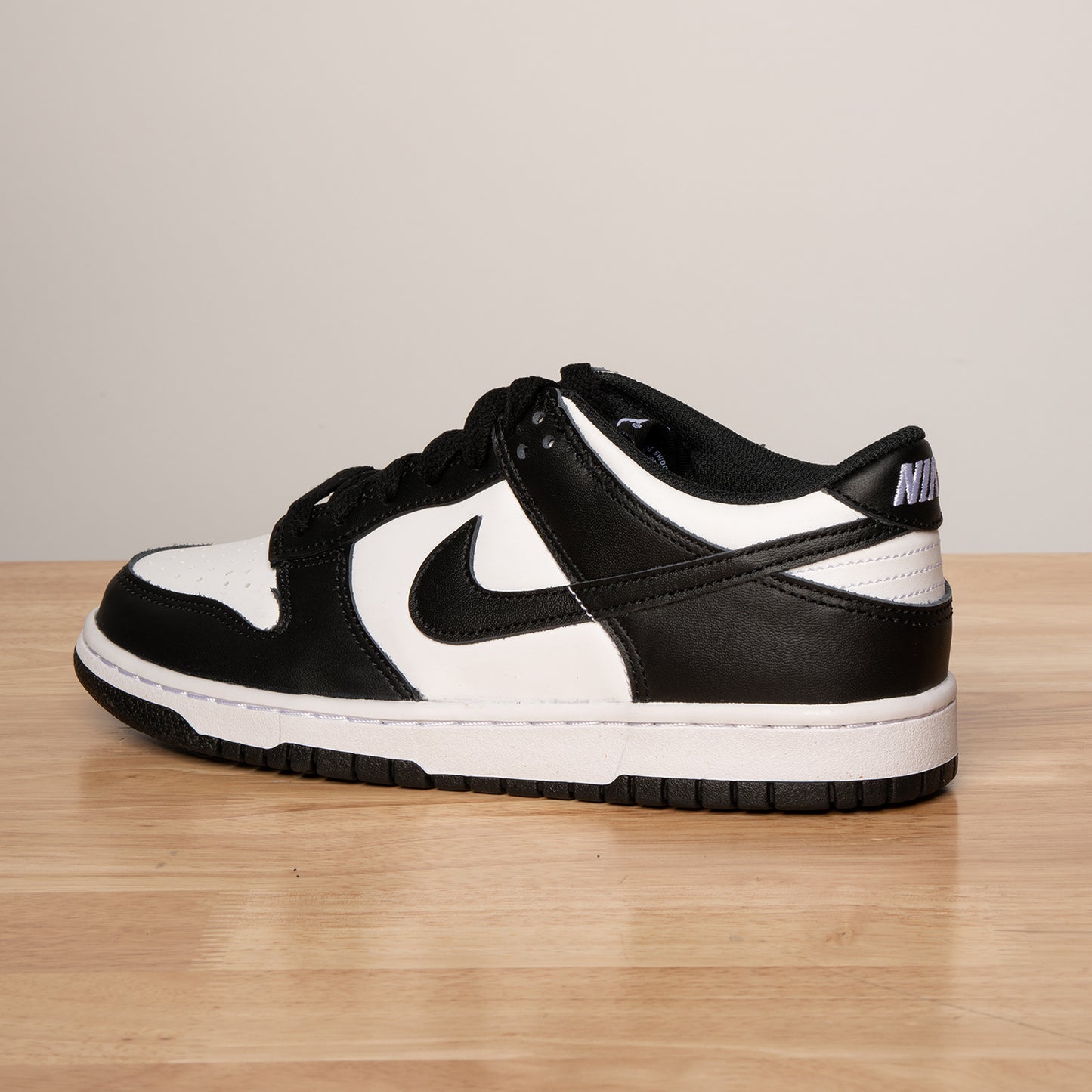 DUNK LOW GS 'BLACK WHITE'