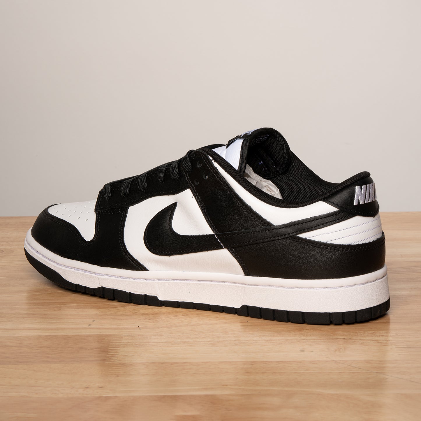 DUNK LOW 'BLACK WHITE'